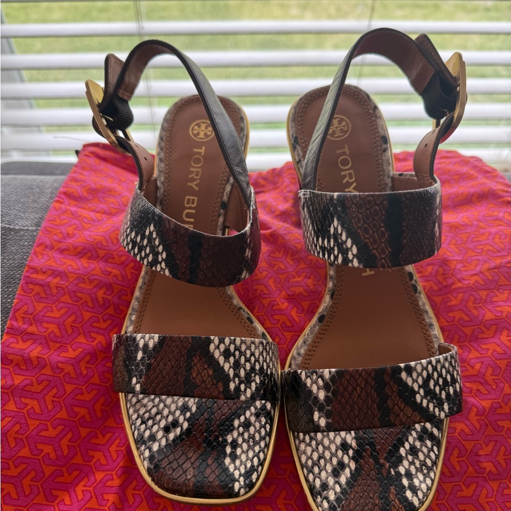 Tory Burch DELANEY Women's Snakeskin Sandals